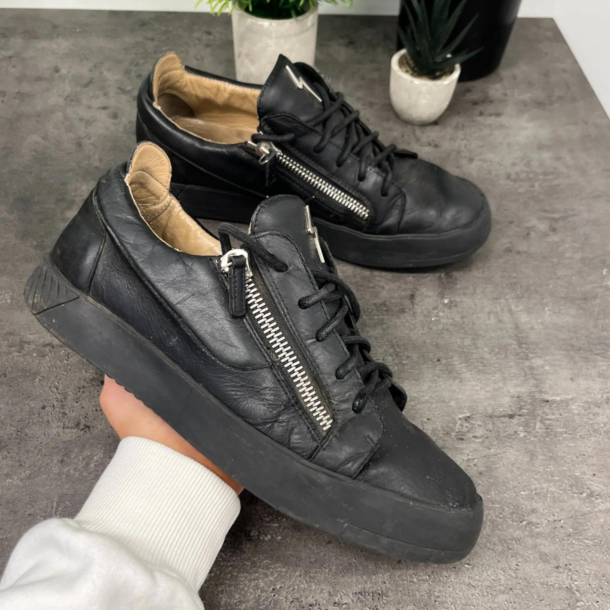 Men's Double Zip Low Trainers Black Size EU 42 / UK 8